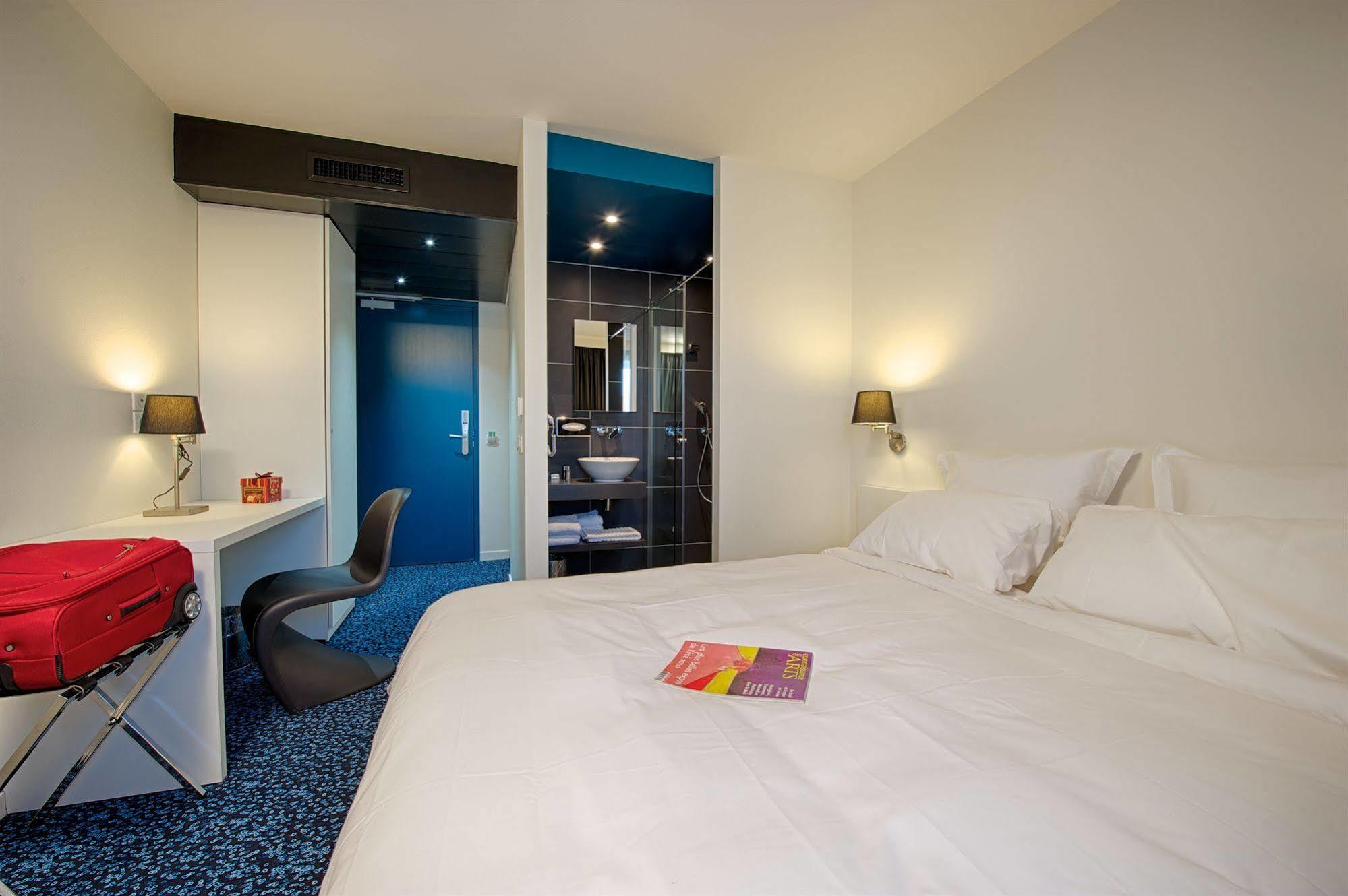 Nex Hotel 3*